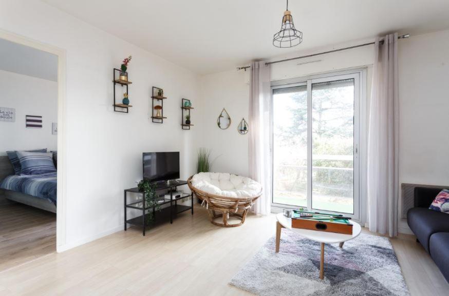 Appartement Cozy: 10/15 Min Des Champs Elysee Sartrouville Eksteriør billede